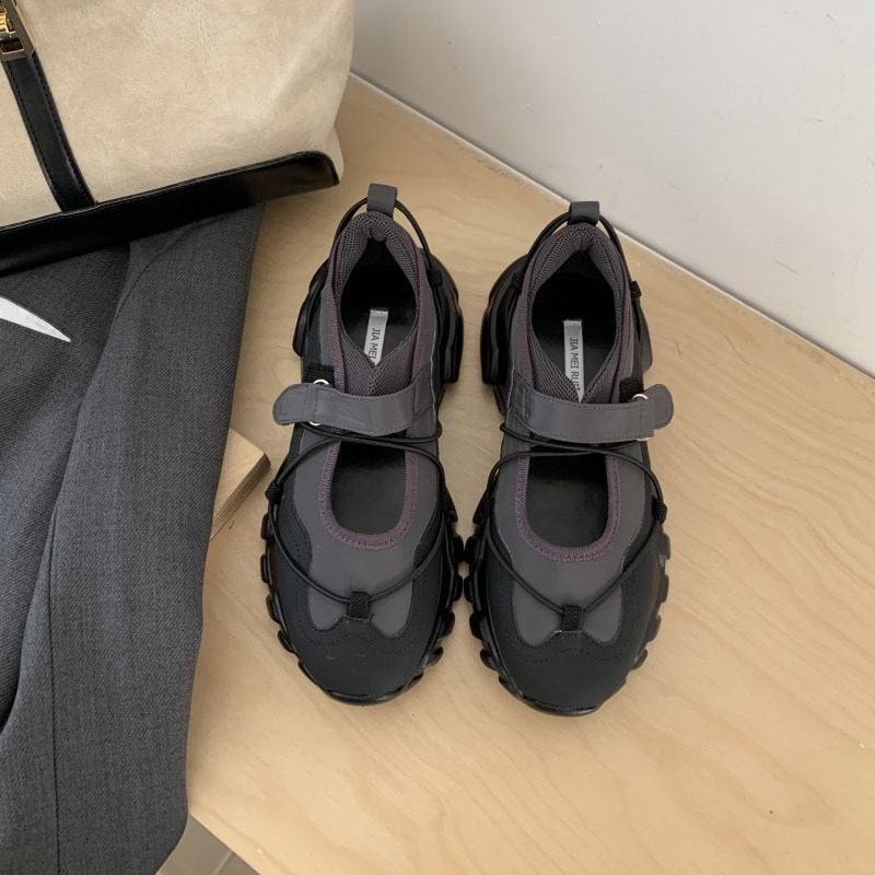 Scarpe Mary Jane sportive con  - Sneaker Care recensione e prezzo