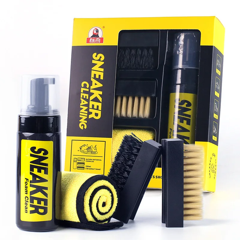 Detergente per scarpe da ginna - Sneaker Care Foam recensione e prezzo